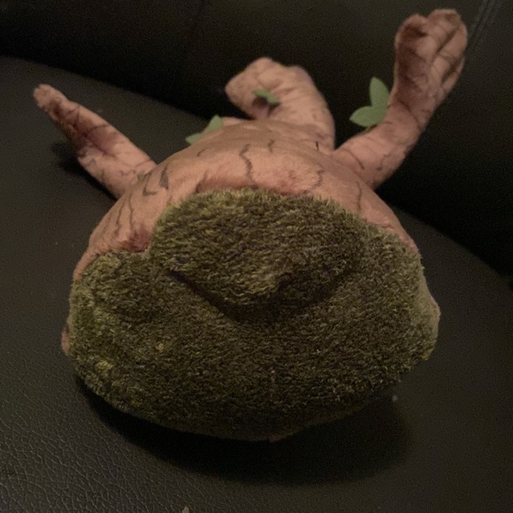 **Rare** Adorable young Groot from Marvel Guardians of the Galaxy - Picture 11 of 16